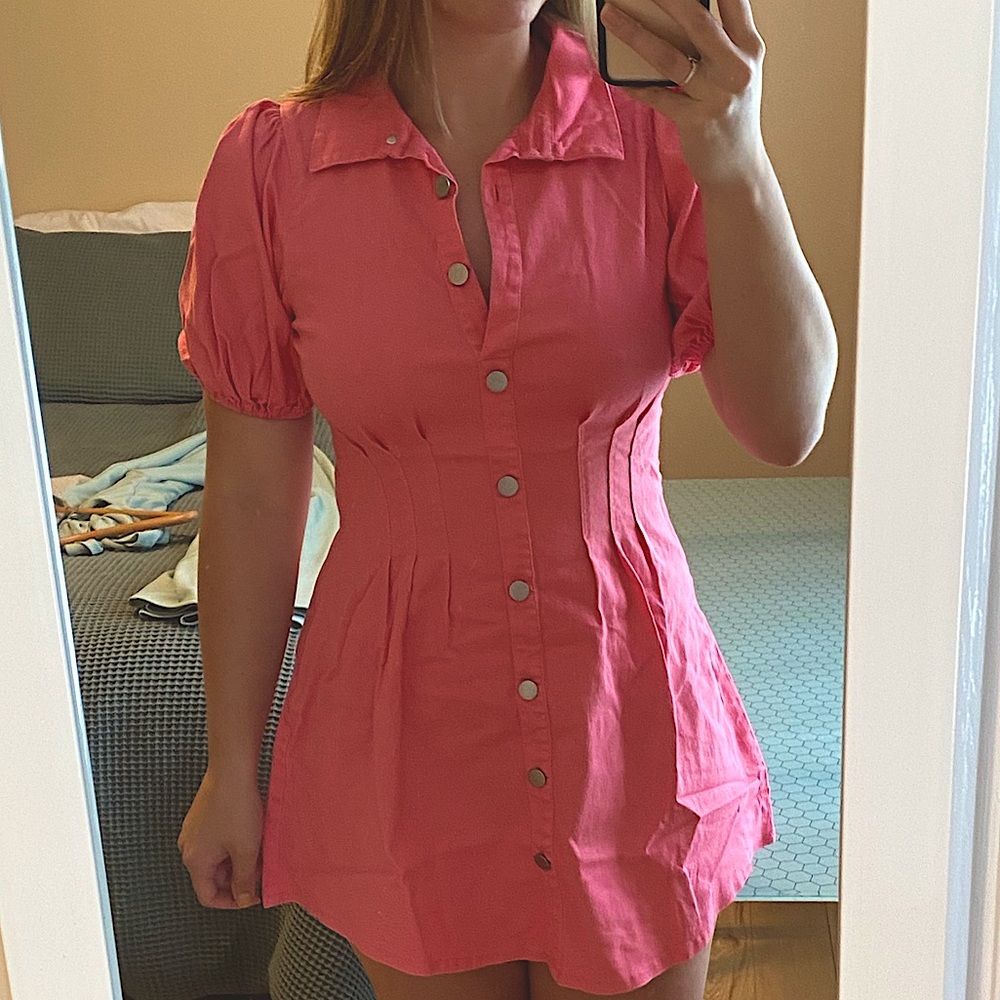 Pink party dress! Perfect for birthday, bridal shower or any upcoming event !